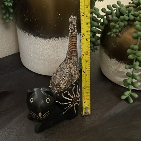 Carved Wooden Folk Decorated Cat - Picture 7 of 8